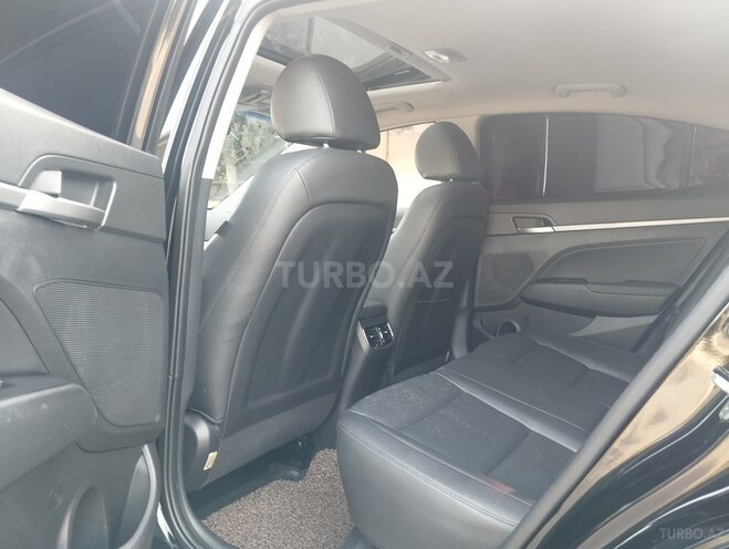 Hyundai Avante 2015, 65,200 km - 1.6 л - Bakı