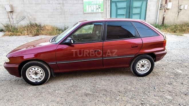 Opel Astra 1992, 800,250 km - 1.4 l - Sumqayıt