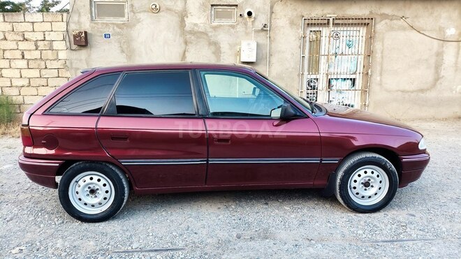 Opel Astra 1992, 800,250 km - 1.4 l - Sumqayıt
