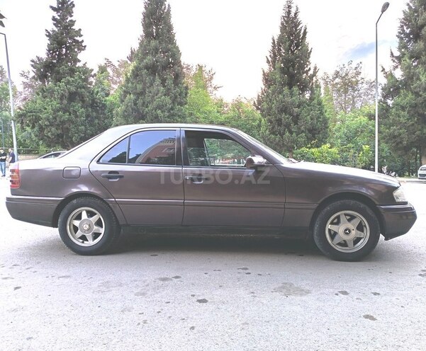 Mercedes C 220 d 1994, 40,058 km - 2.2 l - Gəncə
