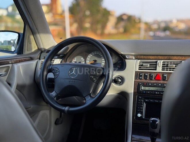 Mercedes E 320 2000, 603,000 km - 3.2 l - Bakı