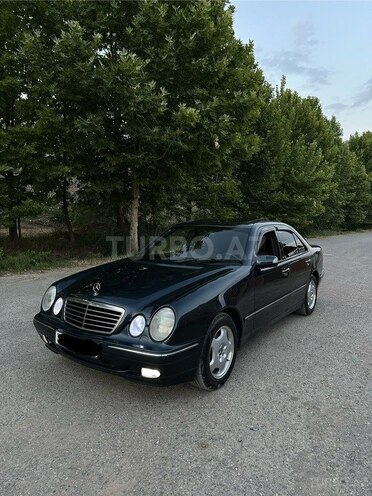 Mercedes E 280 2000, 529,000 km - 2.8 l - Füzuli