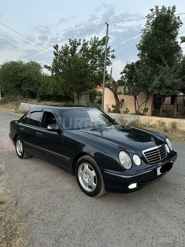Mercedes E 280 2000, 529,000 km - 2.8 l - Füzuli