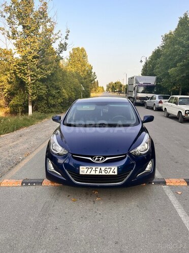 Hyundai Elantra 2015, 289,682 km - 1.8 l - Biləsuvar