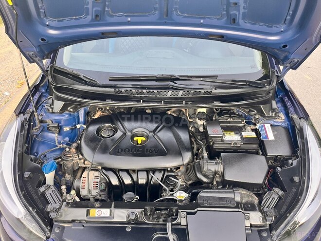 Hyundai Elantra 2015, 289,682 km - 1.8 l - Biləsuvar