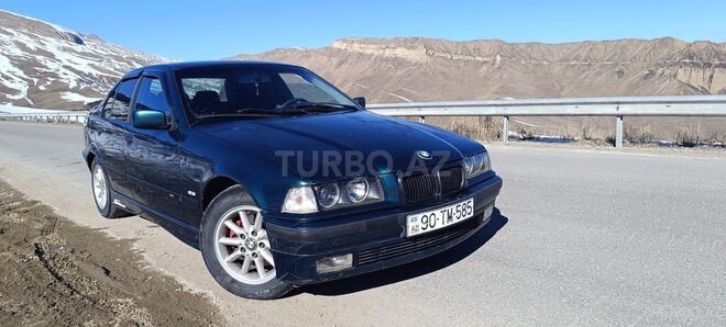 BMW 318 1997, 300,000 km - 1.8 l - Xudat