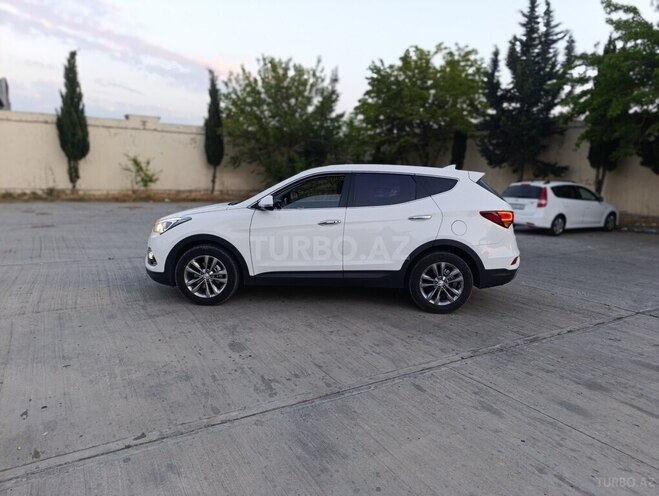 Hyundai Santa Fe-6