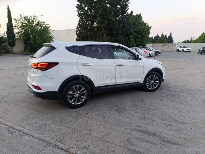 Hyundai Santa Fe-7