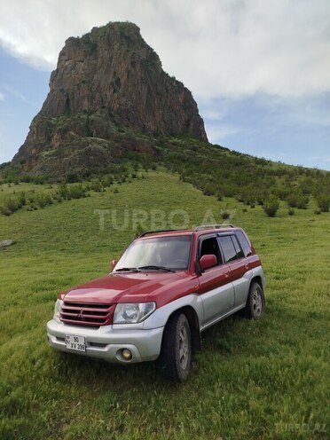 Mitsubishi Pajero io 2000, 400,000 km - 2.0 l - Qazax