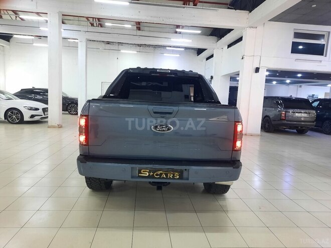 Ford F-150-10