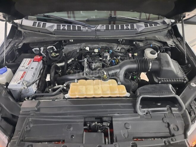 Ford F-150-24