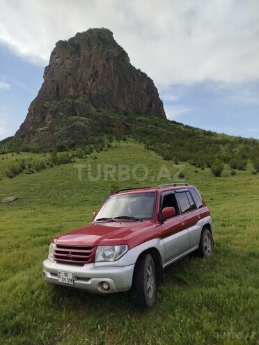 Mitsubishi Pajero io 2000, 400,000 km - 2.0 l - Qazax