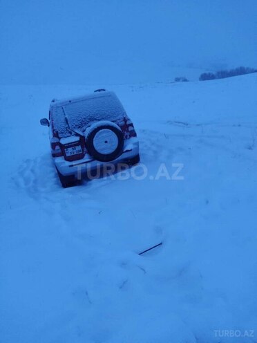 Mitsubishi Pajero io 2000, 400,000 km - 2.0 l - Qazax