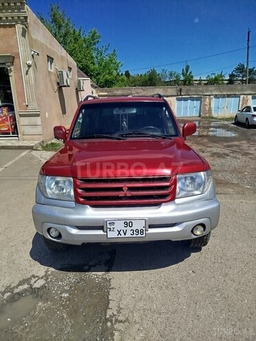Mitsubishi Pajero io 2000, 400,000 km - 2.0 l - Qazax