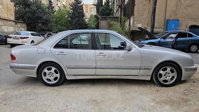 Mercedes E 240 2000, 468,830 km - 2.6 l - Bakı