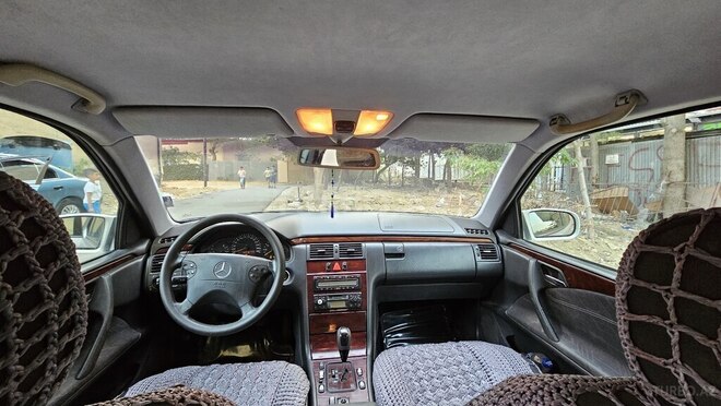 Mercedes E 240 2000, 468,830 km - 2.6 l - Bakı