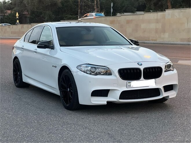 BMW 528 2015, 240,000 km - 2.0 l - Bakı