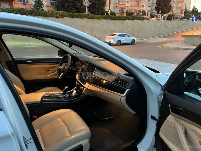 BMW 528 2015, 240,000 km - 2.0 l - Bakı