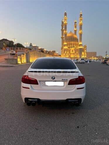 BMW 528 2015, 240,000 km - 2.0 l - Bakı