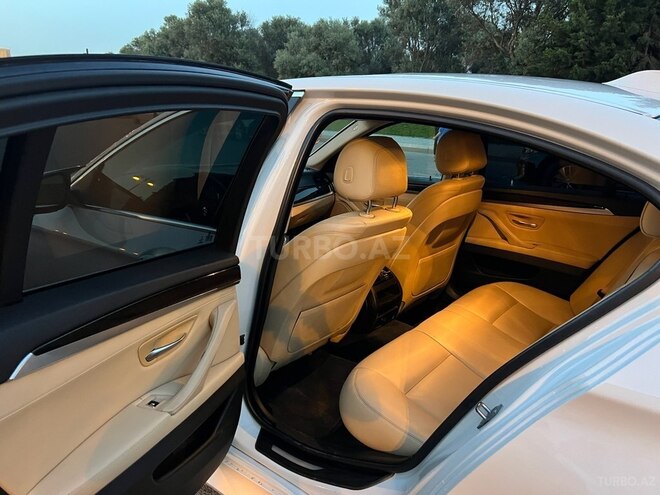 BMW 528 2015, 240,000 km - 2.0 l - Bakı