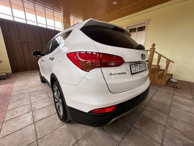 Hyundai Santa Fe-13