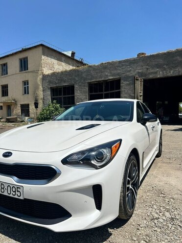 Kia Stinger-2