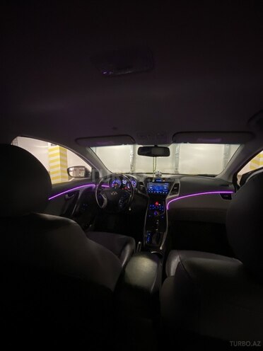 Hyundai Elantra 2014, 198,593 km - 1.8 l - Bakı