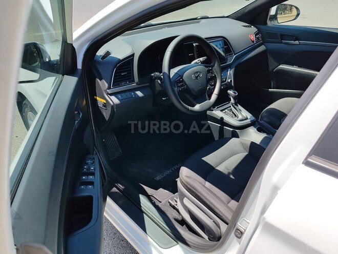Hyundai Elantra 2017, 102,354 km - 2.0 l - Bakı