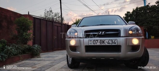 Hyundai Tucson 2007, 196,258 km - 2.0 l - Astara