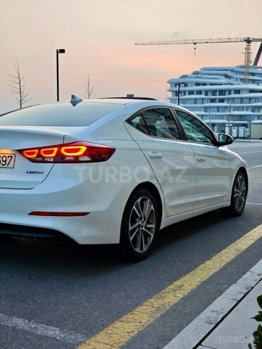 Hyundai Elantra 2018, 112,654 km - 2.0 л - Bakı