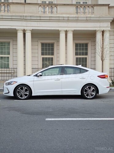 Hyundai Elantra 2018, 112,654 km - 2.0 л - Bakı