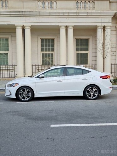 Hyundai Elantra 2018, 112,654 km - 2.0 л - Bakı
