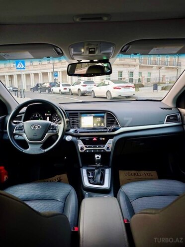 Hyundai Elantra 2018, 112,654 km - 2.0 л - Bakı