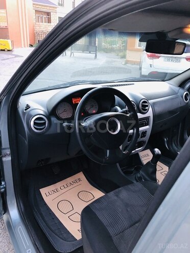 Dacia Logan 2009, 272,477 km - 1.5 l - Bakı