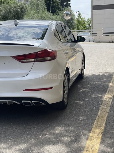 Hyundai Elantra 2016, 23,175 km - 1.6 l - Bakı