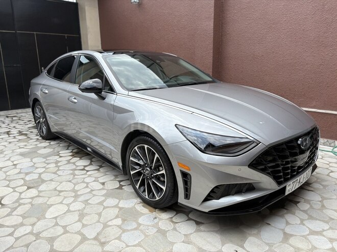 Hyundai Sonata-12