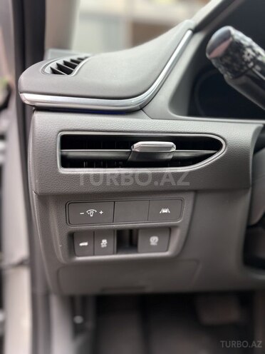 Hyundai Sonata-20