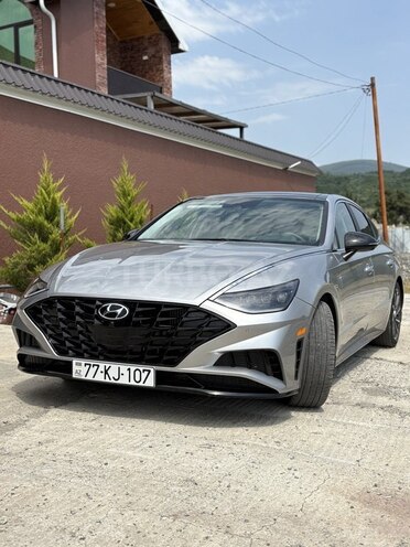 Hyundai Sonata-16