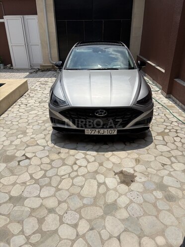 Hyundai Sonata-11