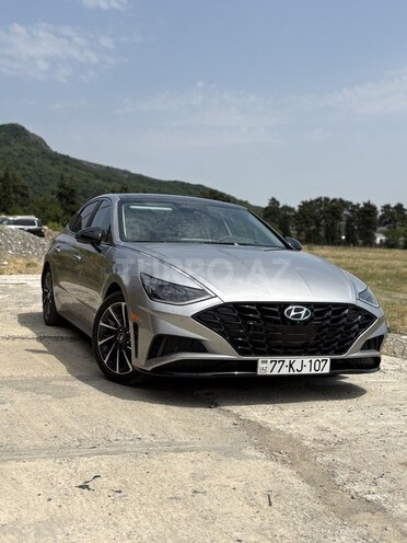 Hyundai Sonata-1