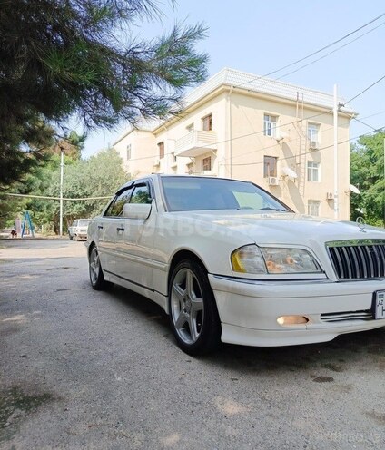 Mercedes C 230 1999, 297,000 km - 2.3 l - Salyan