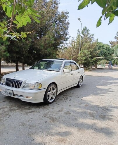 Mercedes C 230 1999, 297,000 km - 2.3 l - Salyan