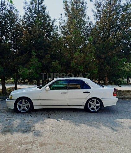 Mercedes C 230 1999, 297,000 km - 2.3 l - Salyan