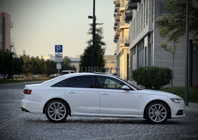 Audi A6-4