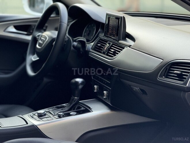 Audi A6-21