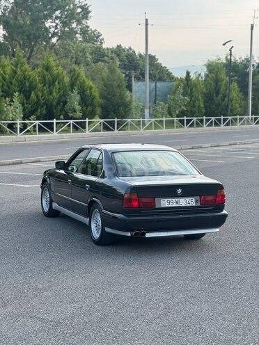 BMW 520 1991, 172,000 km - 2.0 l - Şəki