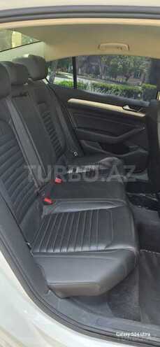 Volkswagen Passat 2018, 105,000 km - 1.8 l - Bakı