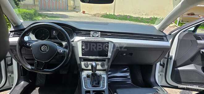 Volkswagen Passat 2018, 105,000 km - 1.8 l - Bakı