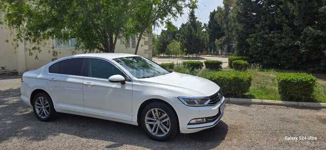 Volkswagen Passat 2018, 105,000 km - 1.8 l - Bakı
