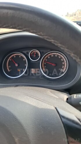 Opel Corsa 2014, 180,000 km - 1.3 l - Salyan